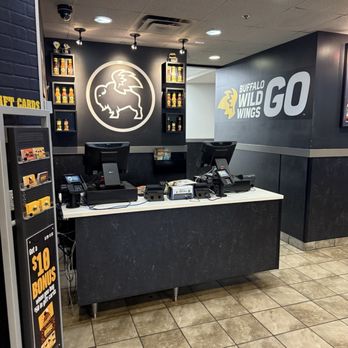 Buffalo Wild Wings - Entrance - American Near Me - Palm Desert, California Buffalo Wild Wings - Entrance - American Near Me - Palm Desert, California