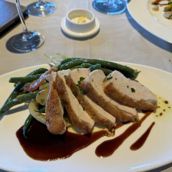 Auberge du Soleil - Sonoma chicken - Hotels Near Me - Rutherford, California Auberge du Soleil - Sonoma chicken - Hotels Near Me - Rutherford, California