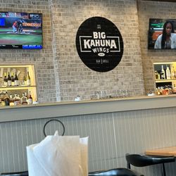 Big Kahuna Wings - Inside