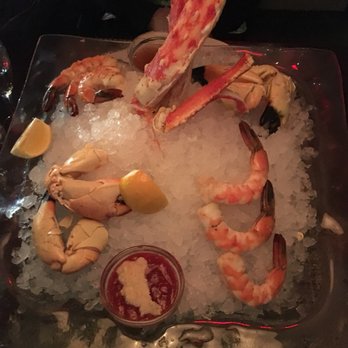 Del Frisco's Double Eagle Steakhouse - Chilled seafood. Stone crab, king crab and shrimp - Steakhouses Near Me - Washington, DC, District of Columbia