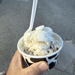 Moose tracks! Gluten free!! Moose tracks! Gluten free!!