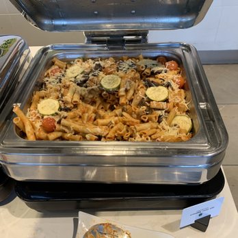 Delta Sky Club - Lunch buffet - Airport Lounges Near Me - Arlington, Virginia Delta Sky Club - Lunch buffet - Airport Lounges Near Me - Arlington, Virginia