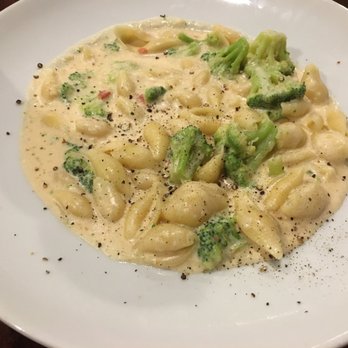 The Pasta House - Pasta con Broccoli - Italian Near Me - Festus, Missouri The Pasta House - Pasta con Broccoli - Italian Near Me - Festus, Missouri