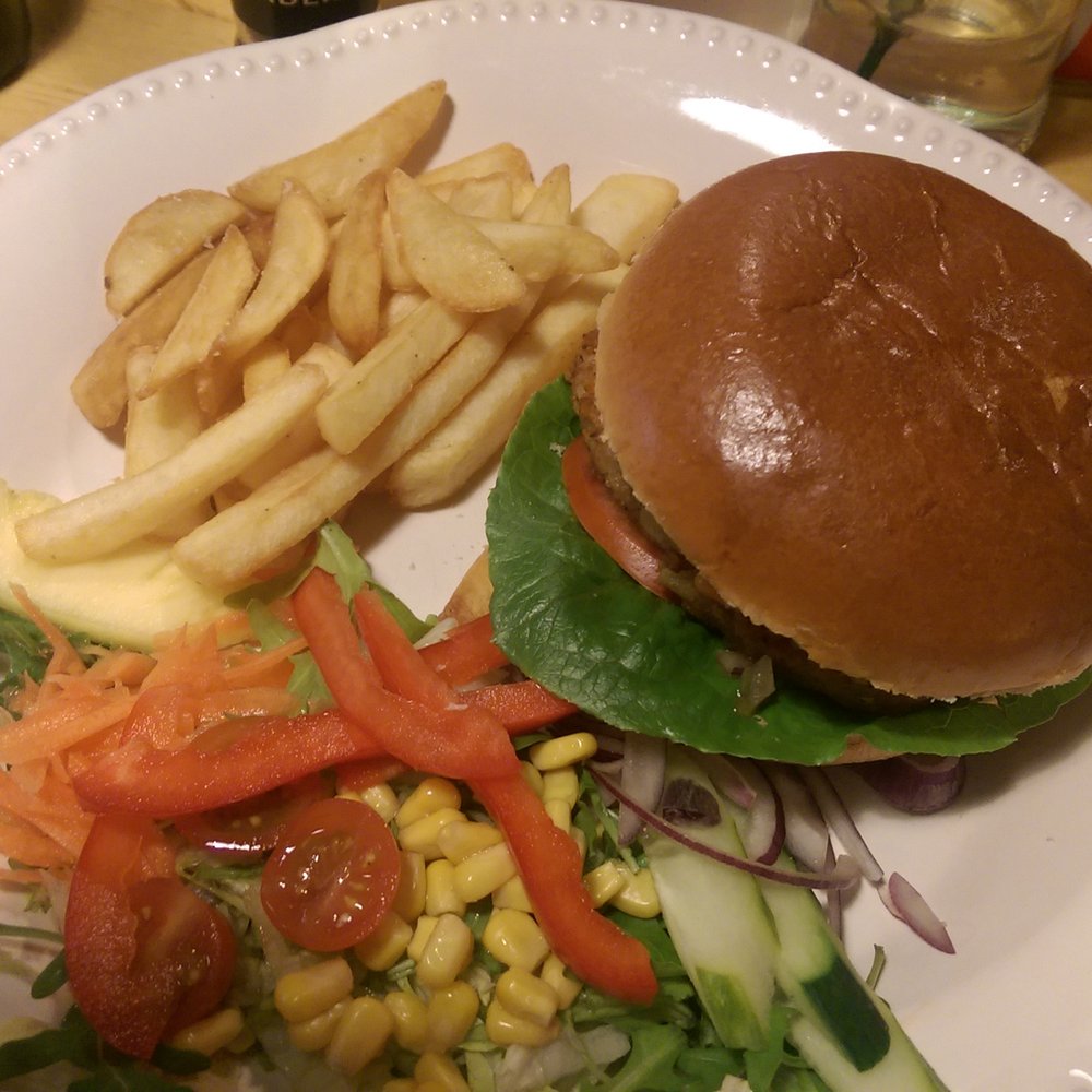 1815 - Veggie burger - Coffee & Tea Near Me - Bangor, GWN