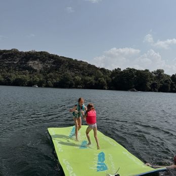 Jeramy's Boat Rentals - MDW on Lake Austin! - Boat Charters Near Me - Austin, Texas Jeramy's Boat Rentals - MDW on Lake Austin! - Boat Charters Near Me - Austin, Texas