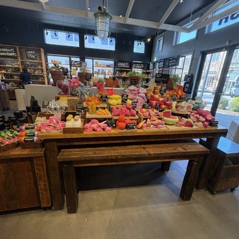 Lush Fresh - Cosmetics & Beauty Supply Near Me - Southlake, Texas Lush Fresh - Cosmetics & Beauty Supply Near Me - Southlake, Texas