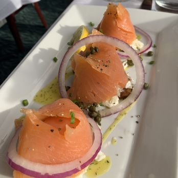 Bon Appetit - Classic Cold Smoked Salmon - New American Near Me - Dunedin, Florida