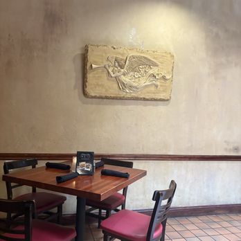 Primo's Restaurant, Bar & Catering - Italian Near Me - Yukon, Oklahoma Primo's Restaurant, Bar & Catering - Italian Near Me - Yukon, Oklahoma