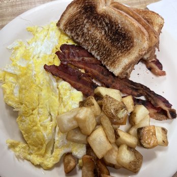 Wimpy's Place - Burgers Near Me - Lexington, Michigan