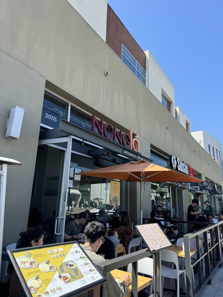Nong Lá Vietnamese Cafe