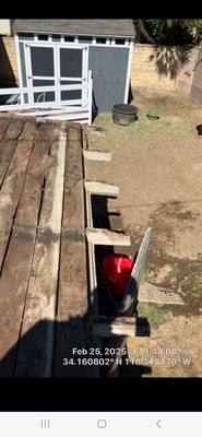 Saravia Roofing Logo