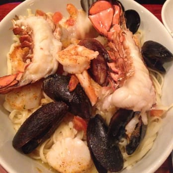Red Lobster - Bar harbor lobster bake - Seafood Near Me - Meridian, Mississippi