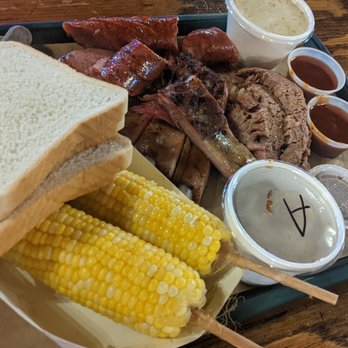 Hard Eight BBQ - Barbeque Near Me - The Colony, Texas