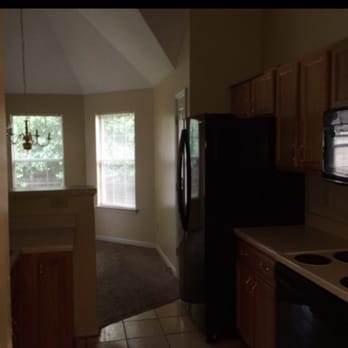 Advantage Property Management - Kitchen - Property Management Near Me - Memphis, Tennessee