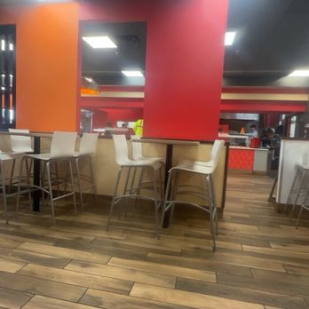 Cicis Pizza - More seating - Pizza Near Me - Florence, Alabama Cicis Pizza - More seating - Pizza Near Me - Florence, Alabama