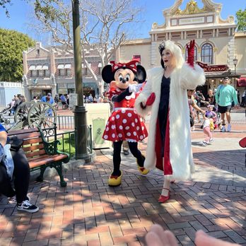 Disneyland Resort Area - Minnie and Cruella - Resorts Near Me - Anaheim, California
