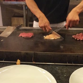 Vegas Seafood Buffet - Slicing and dicing - Buffets Near Me - Glendale, California
