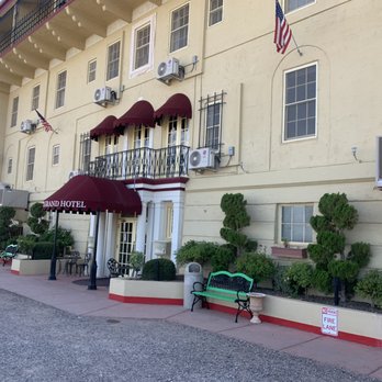 Jerome Grand Hotel - Front entrance - Hotels Near Me - Jerome, Arizona