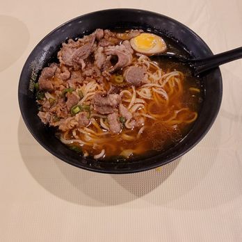 Hing Kee Restaurant - Spicy Garlic Beef Traditional Hand-Pulled Noodle Soup - Vietnamese Near Me - Chicago, Illinois