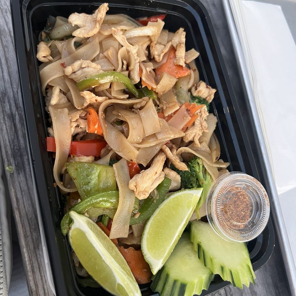 Sue’s Thai Cafe - Pad Kee Mao - Thai Near Me - Panama City, Florida Sue’s Thai Cafe - Pad Kee Mao - Thai Near Me - Panama City, Florida