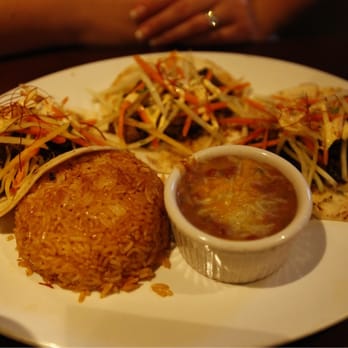 Yard House - Beef short rib tacos, yum! - New American Near Me - Honolulu, Hawaii