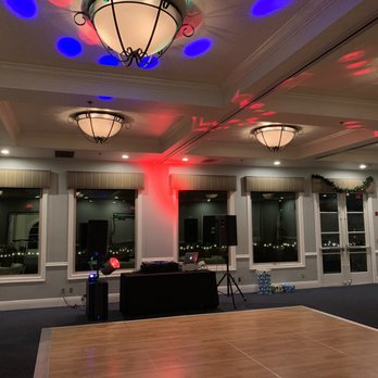 Surf City DJs - Dj set up event at Meadowlark Country club - DJs Near Me - Huntington Beach, California Surf City DJs - Dj set up event at Meadowlark Country club - DJs Near Me - Huntington Beach, California