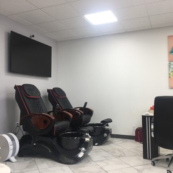 Nails BB - Nail Salons Near Me - Long Beach, California