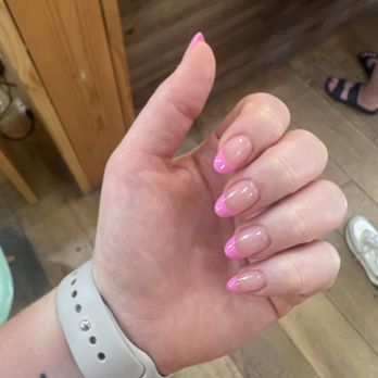 Gloss Nail Spa - Nail Salons Near Me - Pasadena, California
