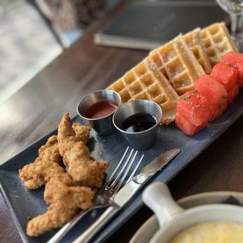 Link & Pin South End - Chicken and Waffles - New American Near Me - Charlotte, North Carolina Link & Pin South End - Chicken and Waffles - New American Near Me - Charlotte, North Carolina