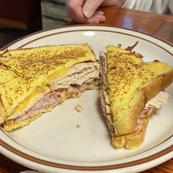 Country Club Family Restaurant - Good food!