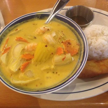 5 R Cha Thai Bistro - Lunch ,Yellow Curry with Shrimp - Thai Near Me - Mesa, Arizona 5 R Cha Thai Bistro - Lunch ,Yellow Curry with Shrimp - Thai Near Me - Mesa, Arizona