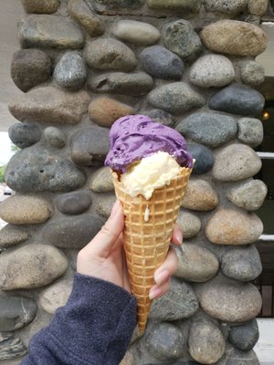 Laina’s Handmade Ice Cream by null