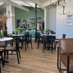 Summer Moon Coffee - Inside area