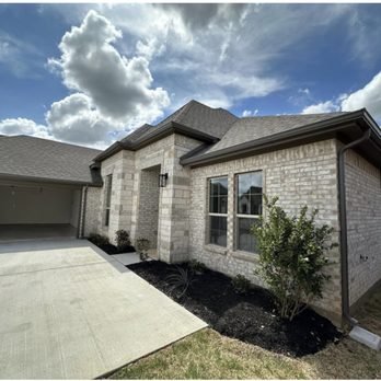 Grizzly Brothers Gutters - Gutter Services Near Me - Keller, Texas Grizzly Brothers Gutters - Gutter Services Near Me - Keller, Texas