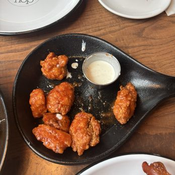 30hop - Sweet chili wings - American Near Me - Ankeny, Iowa