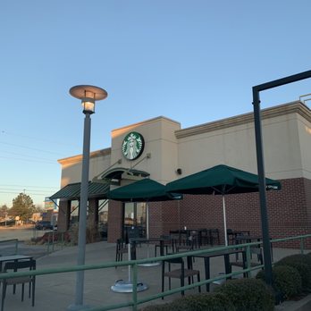 Starbucks - Outside - Coffee & Tea Near Me - Tulsa, Oklahoma