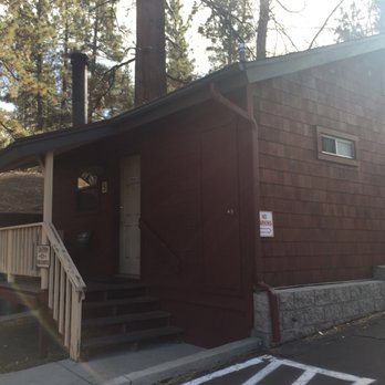 Cozy Hollow Lodge - Vacation Rentals Near Me - Big Bear Lake, California Cozy Hollow Lodge - Vacation Rentals Near Me - Big Bear Lake, California
