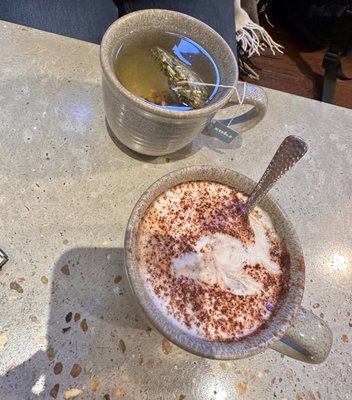 Gladstone's Land (National Trust for Scotland) by null