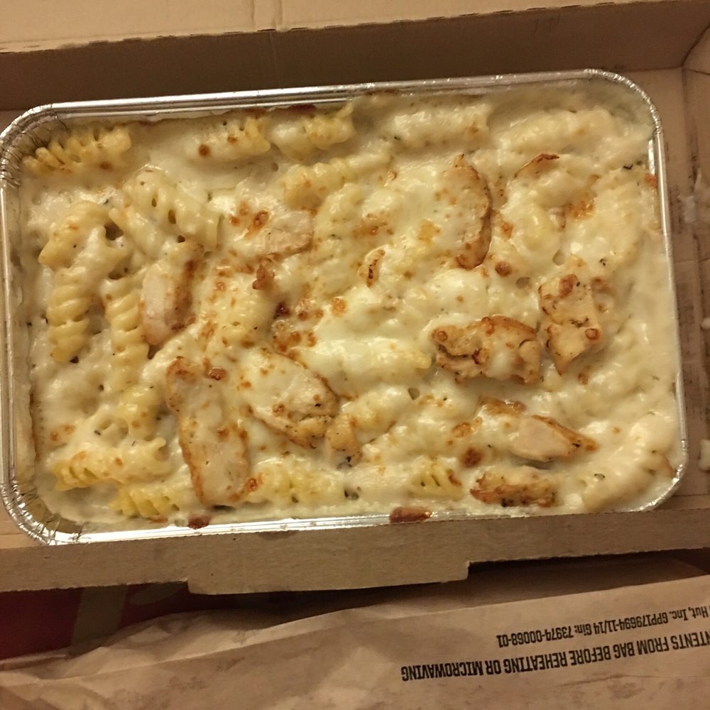 Chicken Alfredo pasta Chicken Alfredo pasta