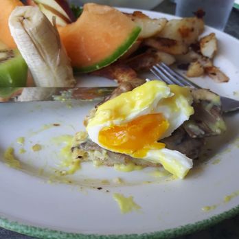 Cora - My eggs Benedict at chez Cora. Egg yolk cooked hard! How can you screw up on eggs when your speciality is breakfast! - Breakfast & Brunch Near Me - Vaudreuil-Dorion, Quebec Cora - My eggs Benedict at chez Cora. Egg yolk cooked hard! How can you screw up on eggs when your speciality is breakfast! - Breakfast & Brunch Near Me - Vaudreuil-Dorion, Quebec