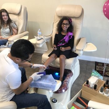 American Nails - Nail Salons Near Me - Las Vegas, Nevada