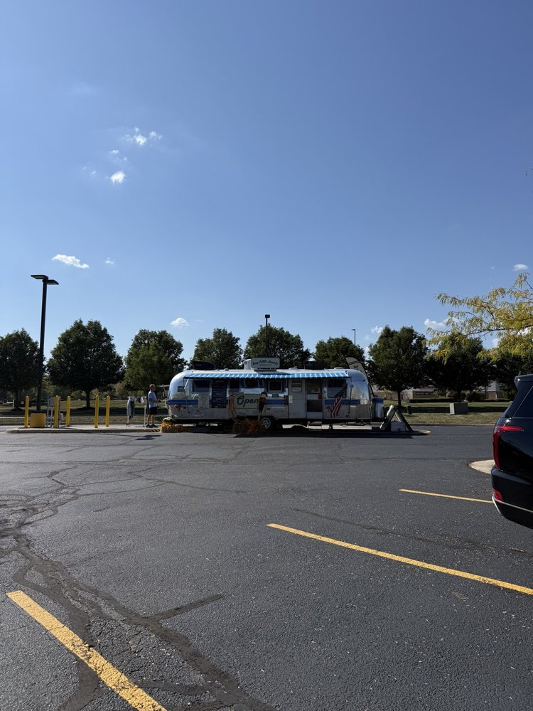 Tiny Little Donuts Logo