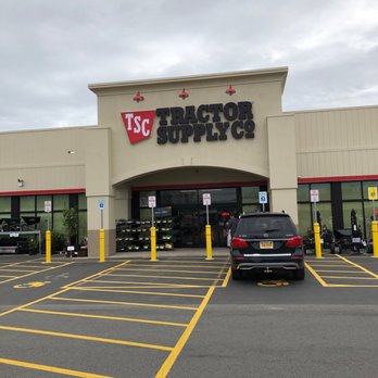 Tractor Supply - Pet Stores Near Me - Niagara Falls, New York