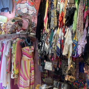 Hidden Treasures - Antiques Near Me - Topanga, California