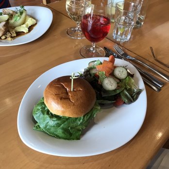Burrowing Owl Estate Winery - Beef burger and salad - Wineries Near Me - Oliver, British Columbia