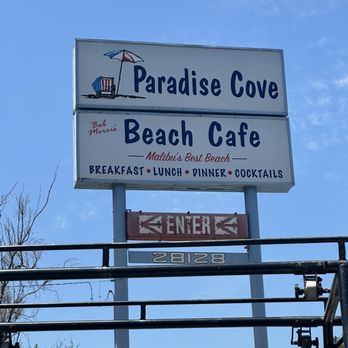 Paradise Cove Beach Cafe - The sign, so you will not miss it - American Near Me - Malibu, California