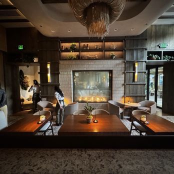La Loba - Bar - Spanish Near Me - Seattle, Washington