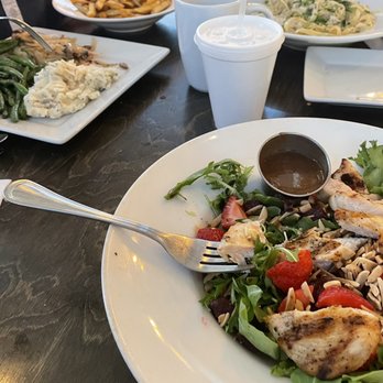 Fresco Kitchen & Grill - Strawberry and beet salad with chicken (sub'd for balsamic), chicken dinner, and Chicken Alfredo - Pizza Near Me - Rexburg, Idaho Fresco Kitchen & Grill - Strawberry and beet salad with chicken (sub'd for balsamic), chicken dinner, and Chicken Alfredo - Pizza Near Me - Rexburg, Idaho