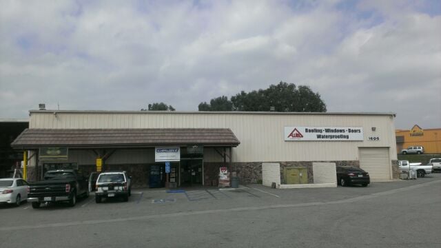 Slide of Beacon Roofing Supply