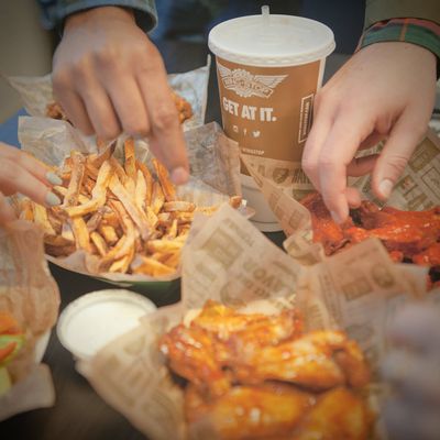 Wingstop by null